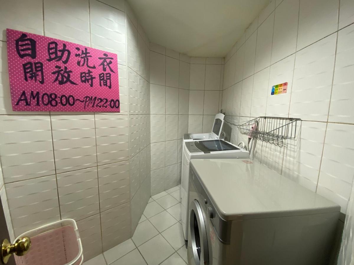 Hua Xiang Hotel - Zuoying Kaohsiung Bagian luar foto